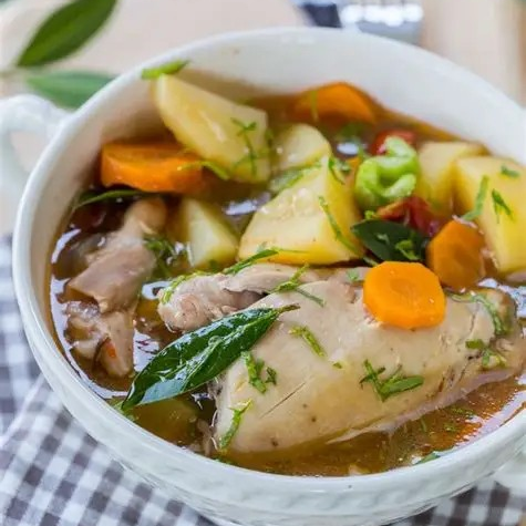POLLO AL COGNAC + PAPAS FRITAS